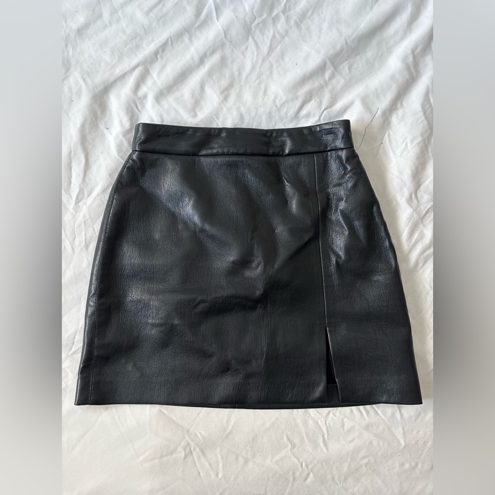 Wilfred Faux Leather Mini Skirt